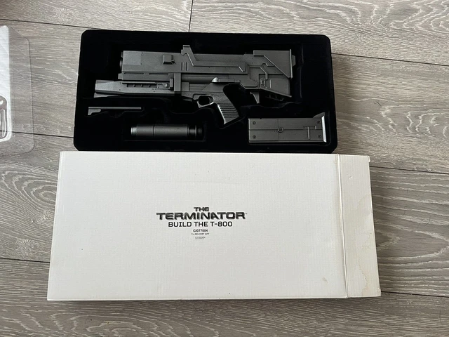 Techcom Rifle Terminator HACHETTE THE TERMINATOR Build The T-800 Model Phased Plasma Rifle ...