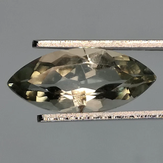 Quartz vert naturel chauffé d'Afrique - Marquise 2.15 Carats