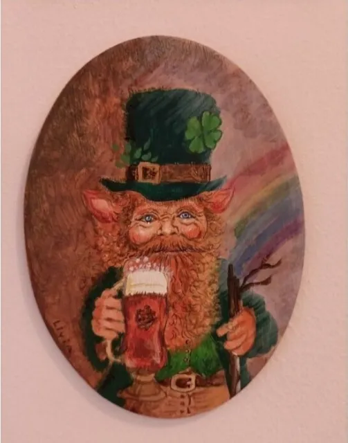 Leprechaun plaque,Leprechaun gnome,Hand painted Leprechaun,Green gnome,Lucky 