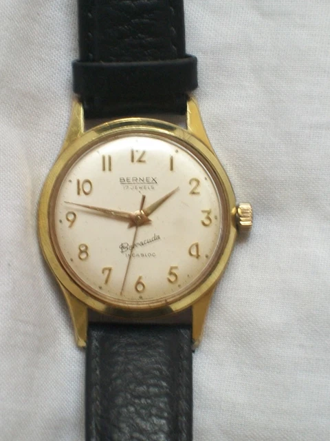 A VINTAGE GENTS Bernex Barracuda Incabloc 17 Jewel Gold.p Case