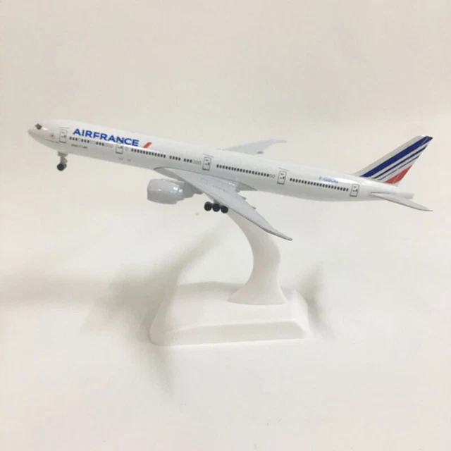 AVION DE LIGNE AIR FRANCE Miniature Maquette Boeing 777 EUR 69,00