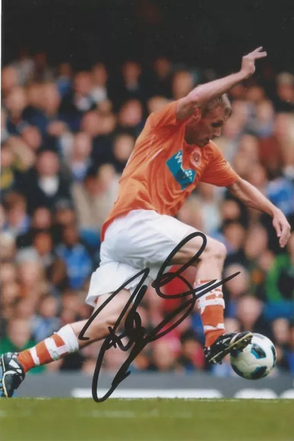 BLACKPOOL: BRETT ORMEROD SIGNED 6x4 ACTION PHOTO+COA