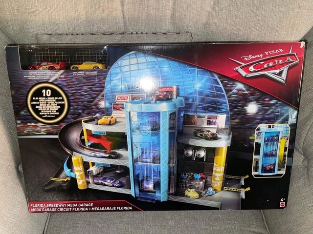 Brand New In Sealed Box Florida Speedway Mega Garage Disney Cars Pixar Circuit