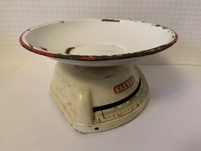 Vintage Red and Cream Enamel Salter No 54 Kitchen Weighing Scales 2