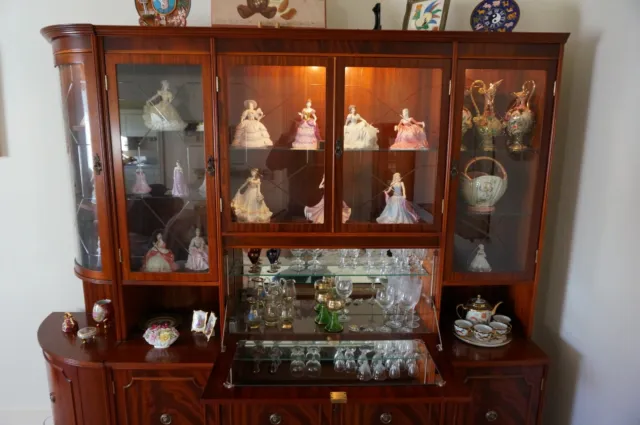 Vintage Mahogany dIsplay/storage Cabinet with added Corner Unit, RETRO FEATURES