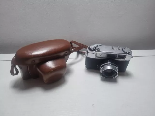 Vintage Photography YASHICA J Rangefinder 35mm Film Camera with Yashinon Lens (D