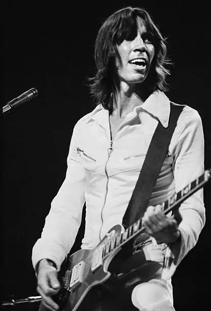 GUITARIST TOM SCHOLZ Performing With Boston Old Music Photo $6.02 ...