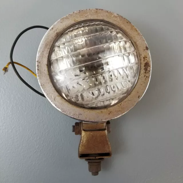 1940s 1950s ERA VINTAGE FOG OR DRIVING LIGHT 5" WORKS! Auto Car Truck RatRod