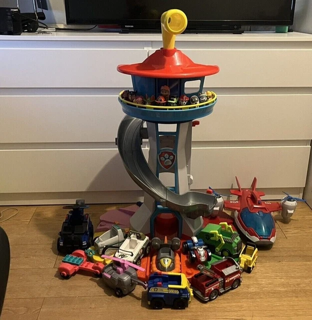 PAW PATROL MY Size Lookout Tower with Lights and Sounds And Pups