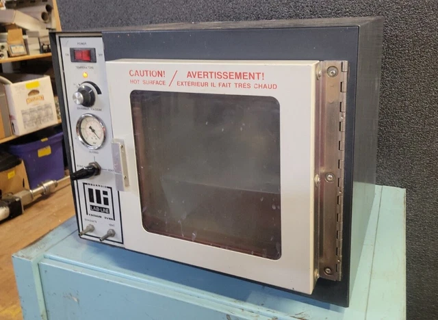 Lab-Line 3608 Laboratory Vacuum Oven 0.7 cu.ft. 220°C 115V WORKING | 12x10x10 ID