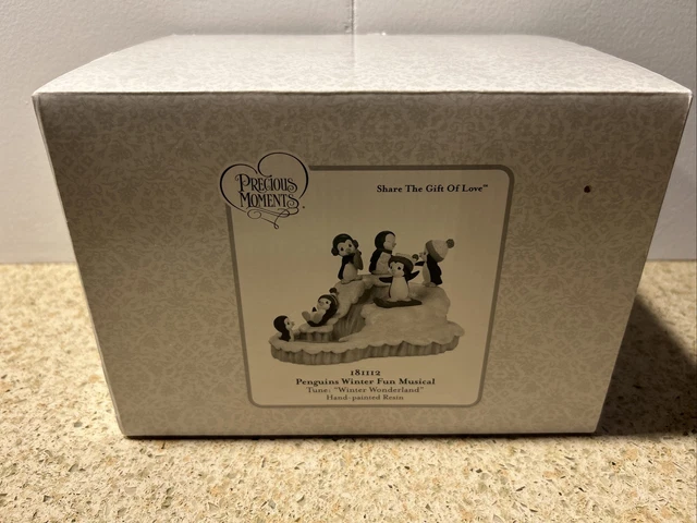 Precious Moments Penguins Winter Fun Musical Fig 181112 (Winter Wonderland)