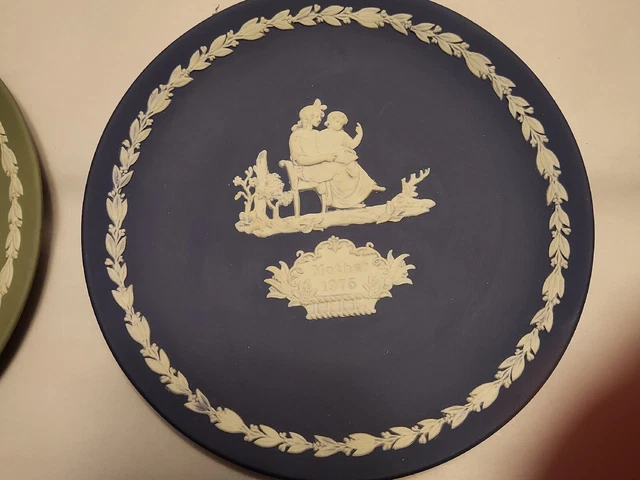 Wedgwood Portland Blue 6 1/2" Jasperware 1975 Mother's Plate