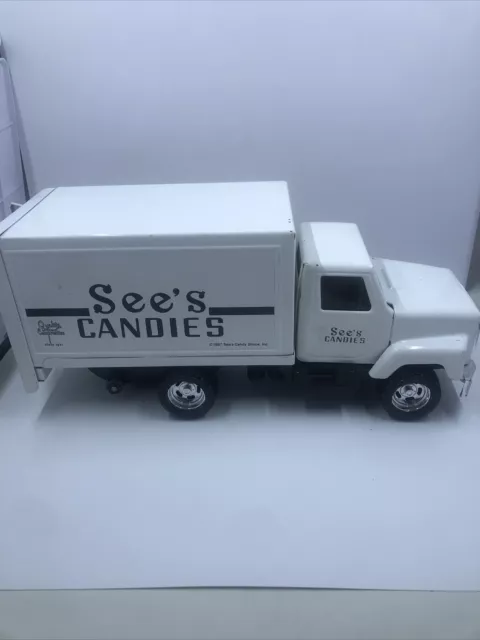 See's Candies Toy Delivery Truck ERTL #2423  1987 VINTAGE METAL WHITE.VTG. Read