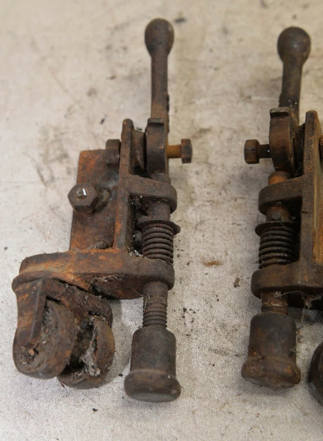 4 antique safe or machine roller wheel & lock down cast iron collectible lot M13 8