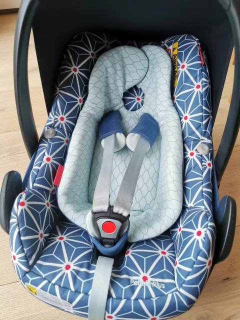 Maxi-Cosi Pebble Plus i-Size Babyschale - Autositz, Blau, mit Näschen, Neuwertig
