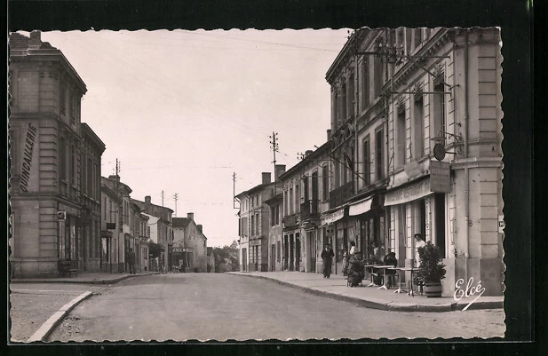 CPA St-Loubes, La Grande Rue vers Bordeaux