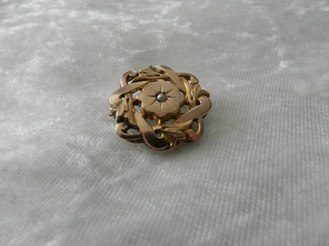 Broche Ancienne En Plaqué Or – Forme Goutte, Décor Fleuri Avec Perle – Occasion En Très Bon état