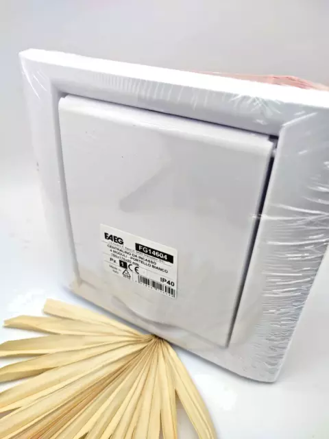 Centralino da incasso muro 4 moduli Quadro coperchio bianco