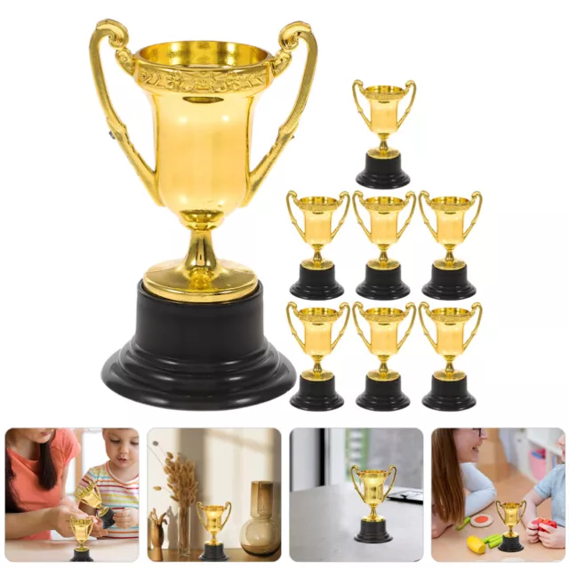 8 Pcs Mini Trophée Cadeau Récompense Pour Enfants Plastique Sportif