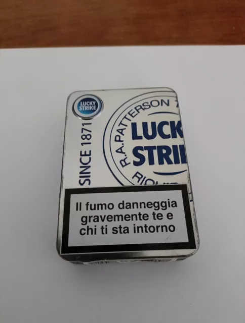 Portasigarette Lucky Strike in metallo come foto ricevete