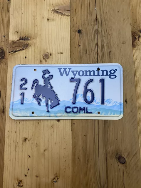 Vintage Wyoming US Car License Number Plate 21 761