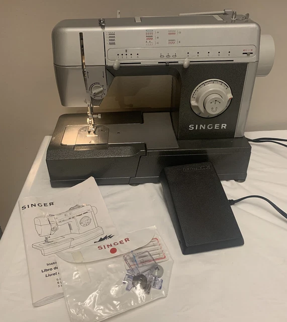 SINGER SEWING MACHINE Model 9410 With Pedal EUR 21,79 PicClick FR
