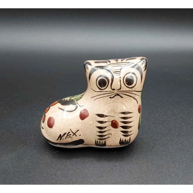 Tonala Mexican Pottery Ceramic Hand Painted Resting Cat 3" tall