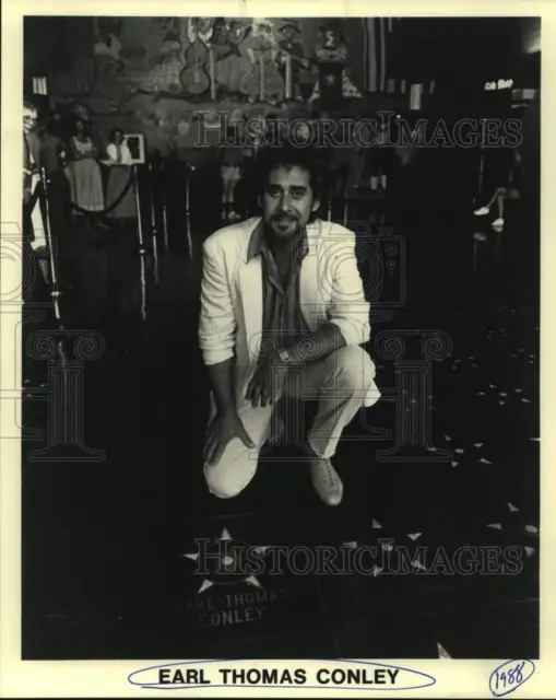 1988 Press Photo Earl Thomas Conley, country singer, songwriter and musician.