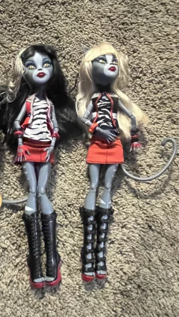 Monster High Werecat Twins - Purrsephone And Meowlody