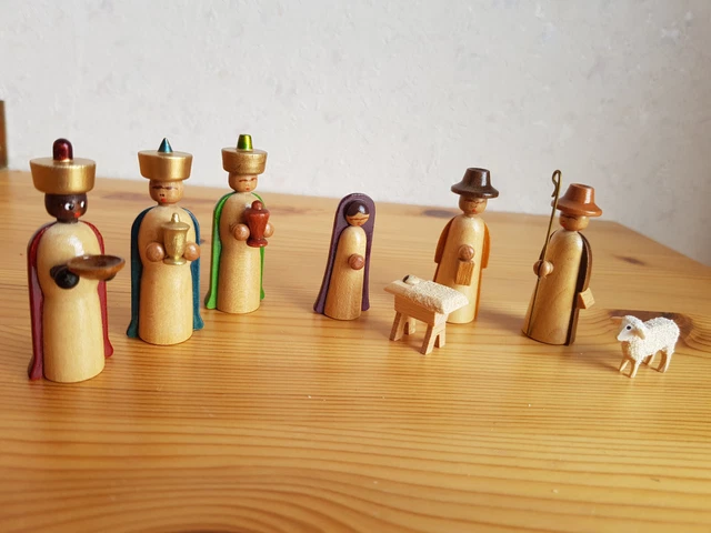 💖8 Krippenfiguren Heilige Familie Hirten Könige DREGENO (?) Erzgebirge NEU💖842