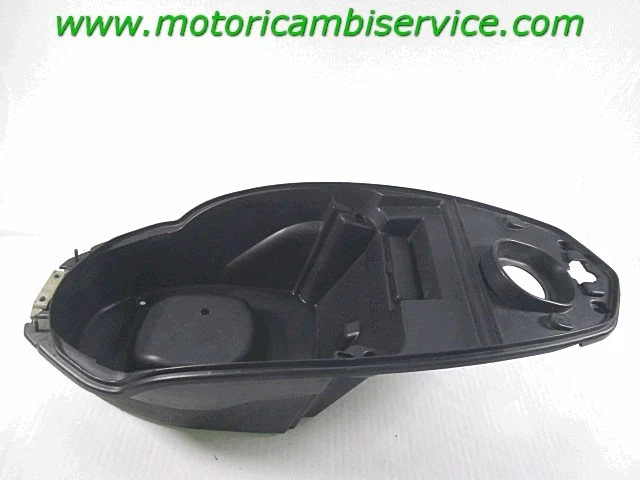 Compartiment Port Casque Objets PEUGEOT Kisbee 50 4t (2010 - 2017) 1-001-515-359
