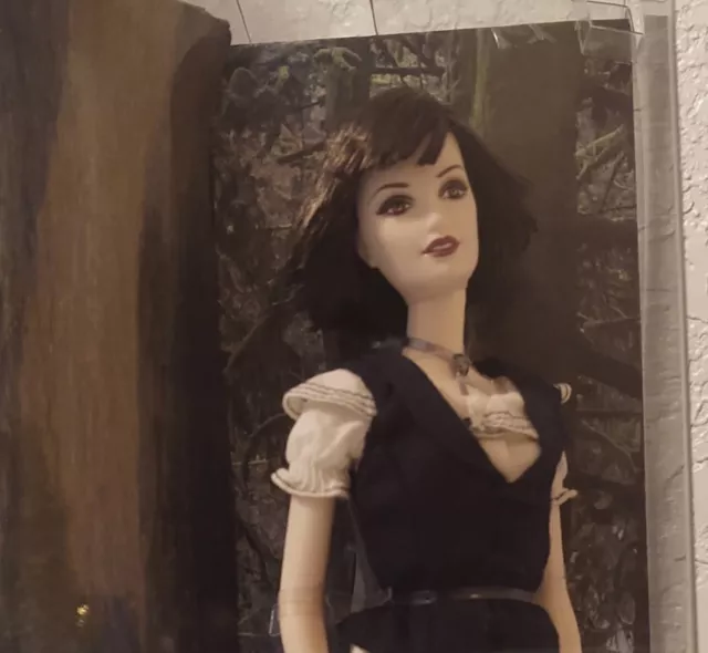2010 Twilight Saga Eclipse Alice Cullen Doll - Pink Label NRFB