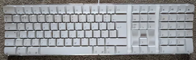 Apple A1048 Genuine White USB Wired UK QWERTY Keyboard