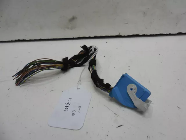BMW E36 26 Pin Blue Wire Connector with Pigtail 8373606 Z3 cluster plug BMW E36 26 Pin Blue Wire Connector with Pigtail 8373606 Z3 cluster plug