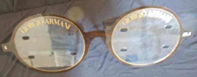 RARE et TRÈS GRAND PRÉSENTOIR,PORTE LUNETTE ,GIORGIO ARMANI