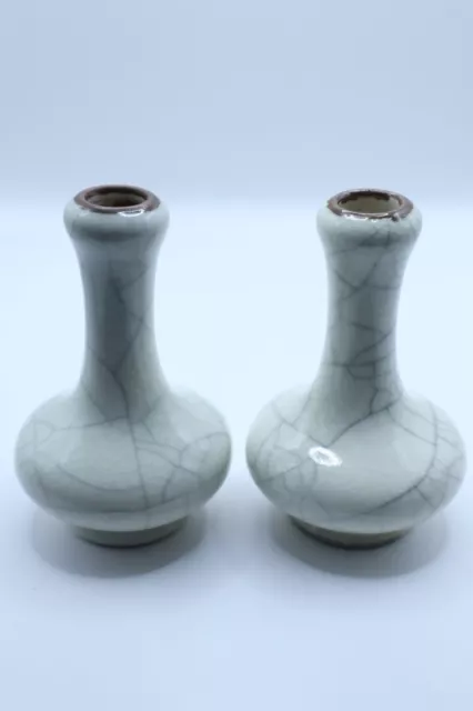 A Pair of 20th Century Chinese Ge-Style Crackle Glazed Garlic Head Bottle Vases