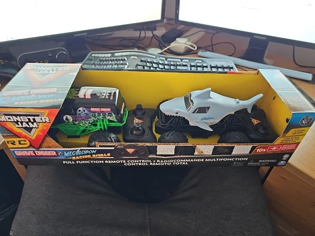 MONSTER JAM GRAVE Digger vs Megalodon Racing Rivals camion telecomando ...