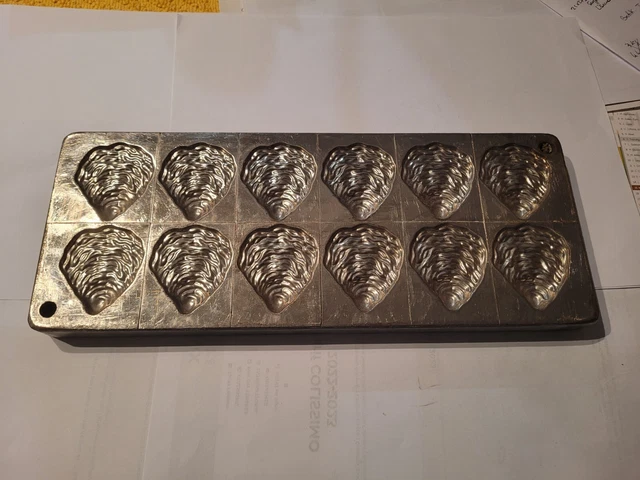 Ensemble de moules anciens pour chocolat, Letang et Fils, Paris