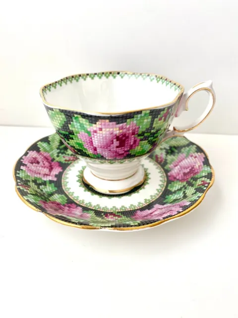 Royal Albert Tea Cups & Saucers (6) Green Needle Point Footed Size 5.5"x6"