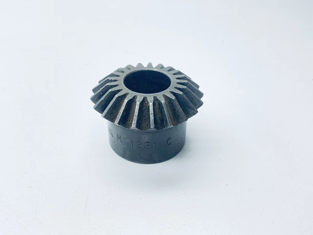 Unused Martin M1221C Straight Tooth Miter Gear 3/4"-Plain/Bore 21-Teeth 12-D.p