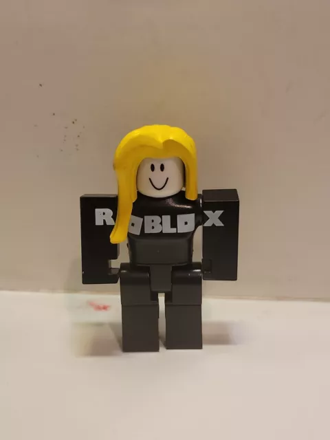 Roblox Girl Guest W/ Pink Hair Series 1 Mini Figure 2.75” Toy Loose (NO  CODE)