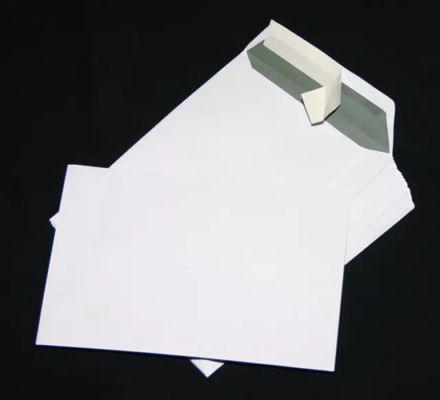 50 Versandtaschen/Briefumschläge C4/A4 weiß Haftklebend ohne Fenster 229x324 mm