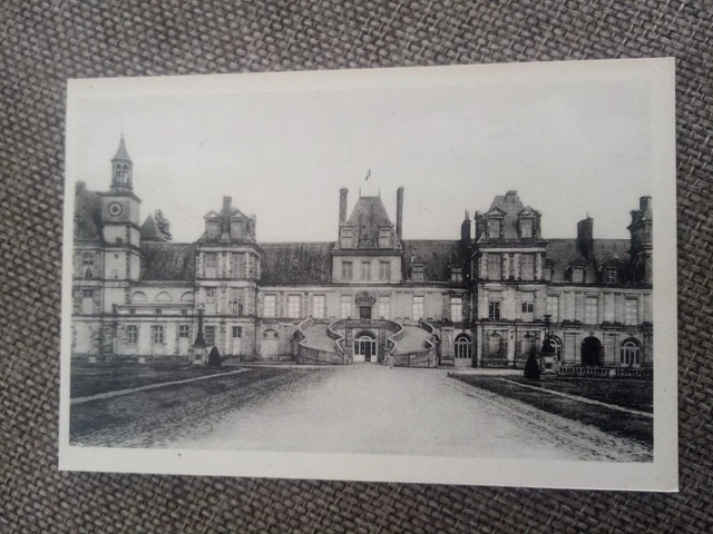 Cpa Le Château De Fontainebleau