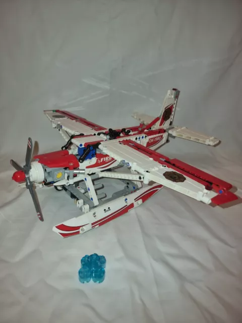 LEGO Technic Avion de pompier 42040