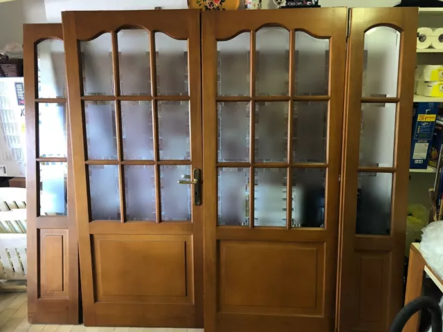 Doppia Porta legno in noce massello con vetrate di cristallo
