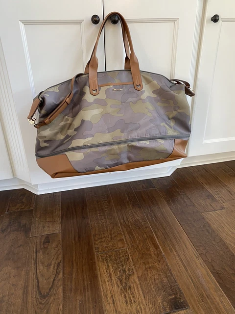Stella and dot camo bag best sale