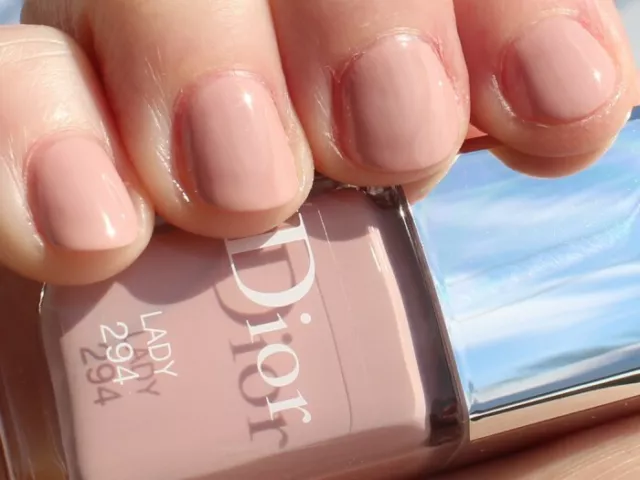 Dior lady 294 nail polish shop