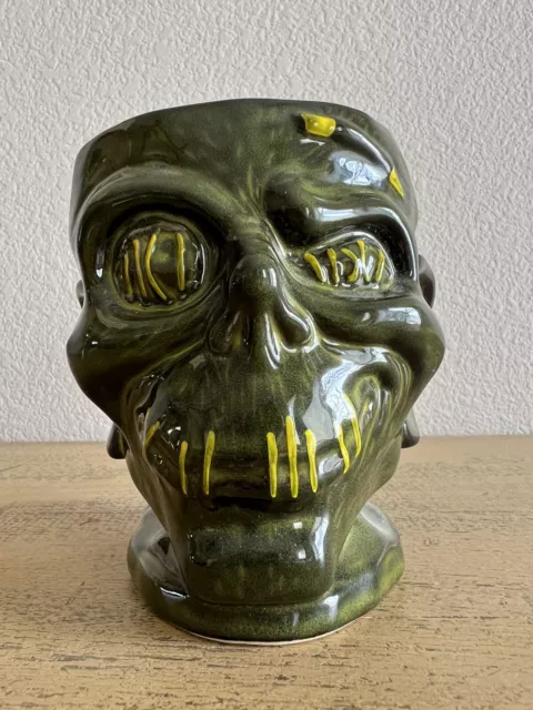 Trader Sams Grog Grotto Shrunken Zombie Head Green Tiki Mug 1st Edition Glossy