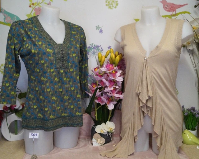Lot De Vêtements Femme Occasion Taille 38 : Tunique Et Hauts - Rouge, Style Décontracté - Très Bon état