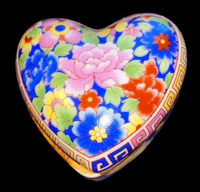 Porcelain Miniature Heart Trinket Box w/ Lid